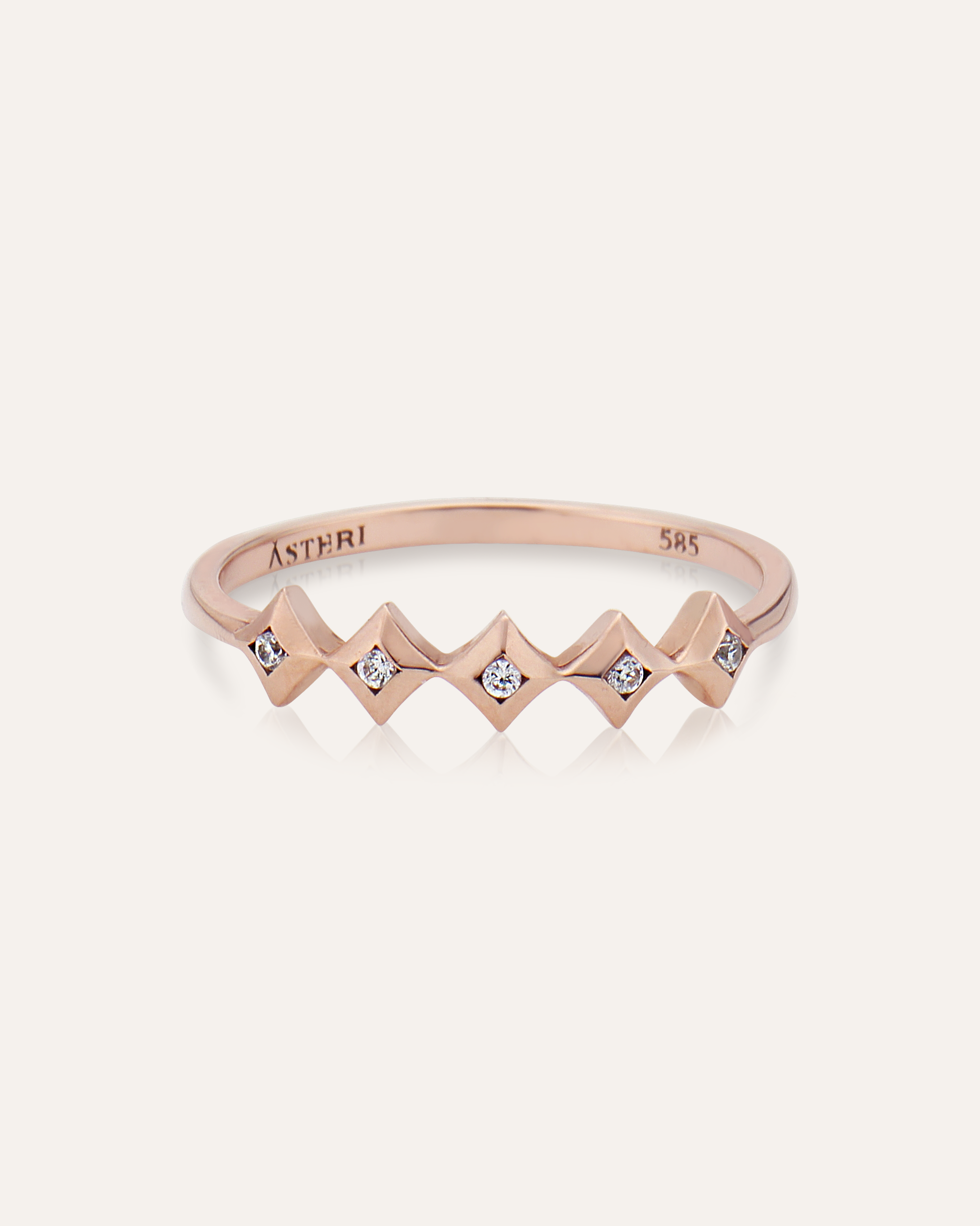 [Tiara] diamond ring